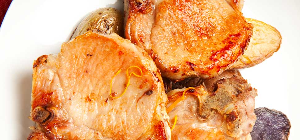 Barbecue : les côtelettes de porcs saumurées, fumées - Tom Press