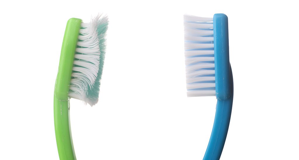 Grill Brush Safety Cleaning with or without bristles Broil King