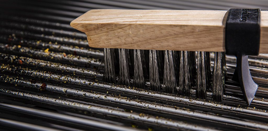 Broil King Grill Brush - Tri-Head - Twisted Palmyra