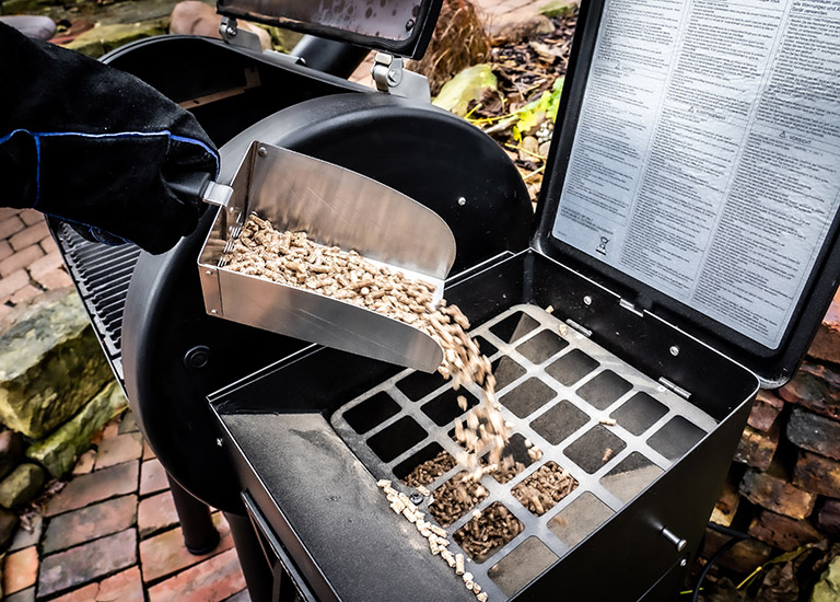 Tips and Tricks | Cooking on a Pellet Grill - Broil King